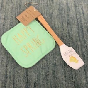 SPATULA & POTHOLDER SET RAE DUNN